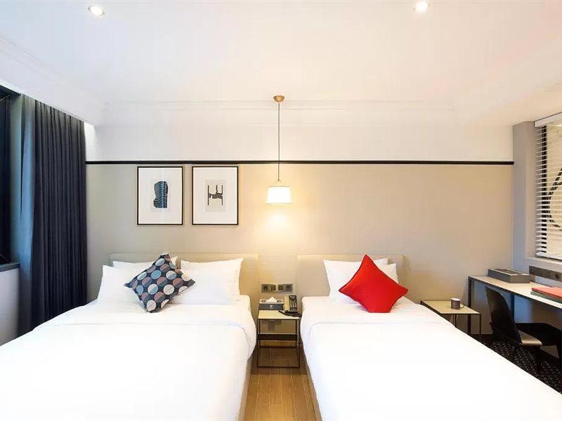 Brown Dot Hotel ג'ינג'ו מראה חיצוני תמונה