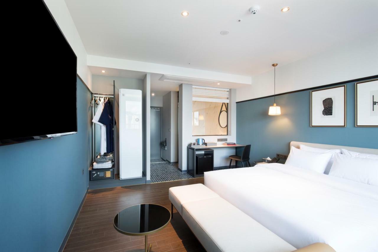 Brown Dot Hotel ג'ינג'ו מראה חיצוני תמונה