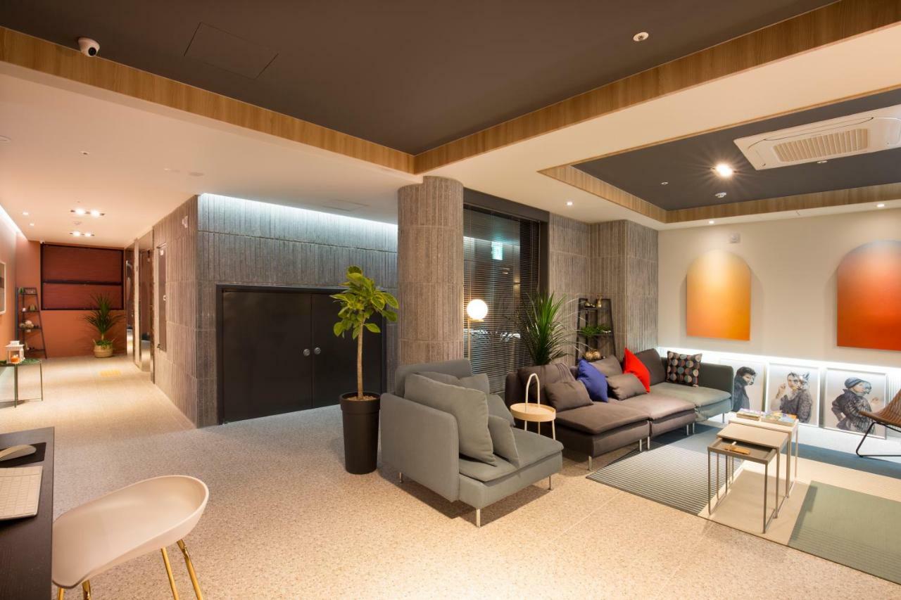 Brown Dot Hotel ג'ינג'ו מראה חיצוני תמונה